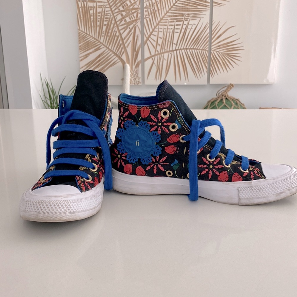 Converse all star special edition Mi Gente sz US7